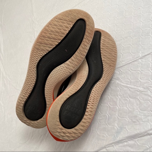 Nike Future Speed Shield running sneakers 6Y Black Silver Olive - Picture 10 of 11